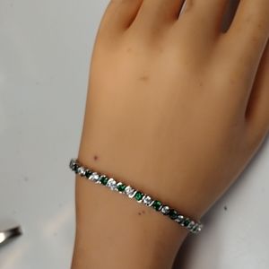 Pretty emerald and Crystal Bracelet